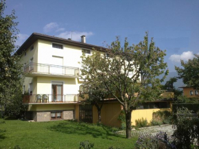 Casa Ferrari Monica Calceranica Al Lago